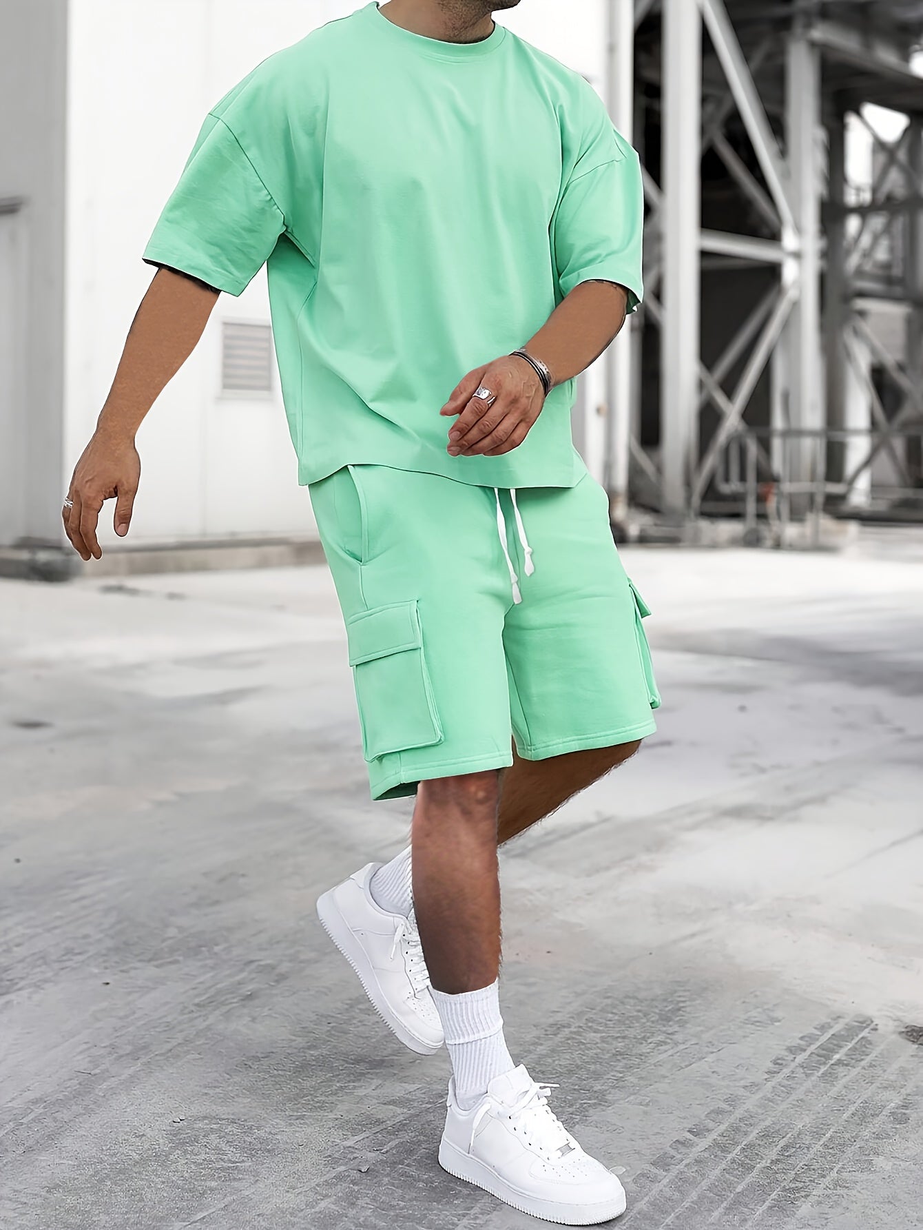 Casual T-shirt and Cargo Shorts Set for Men